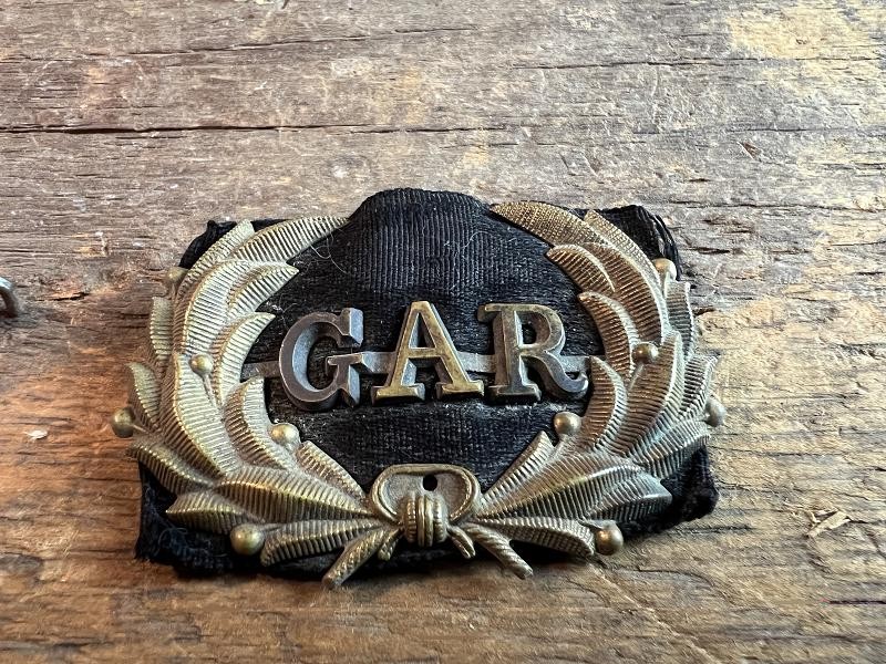 ORIGINAL G.A.R. HAT WREATH INSIGNIA BADGE