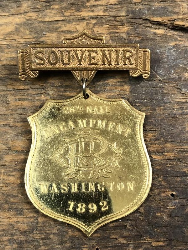 1892 WASHINGTON 26TH ENCAMPMENT OFFICIAL SOUVENIR BADGE G.A.R. GRAND ARMY OF REPUBLIC