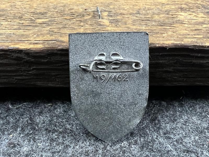 WWII GERMAN ERSTER KREISTAG LUXEMBURG 1942 TINNIE PIN