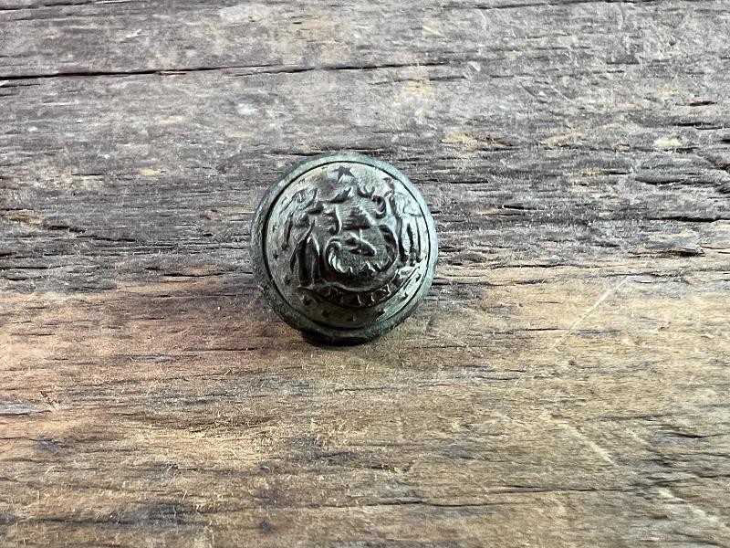 DUG MAINE STAFF OFFICERS CUFF KEPI BUTTON