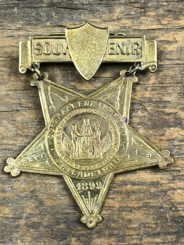 1899 PHILADELPHIA 33RD ENCAMPMENT OFFICIAL SOUVENIR BADGE G.A.R. GRAND ARMY OF REPUBLIC