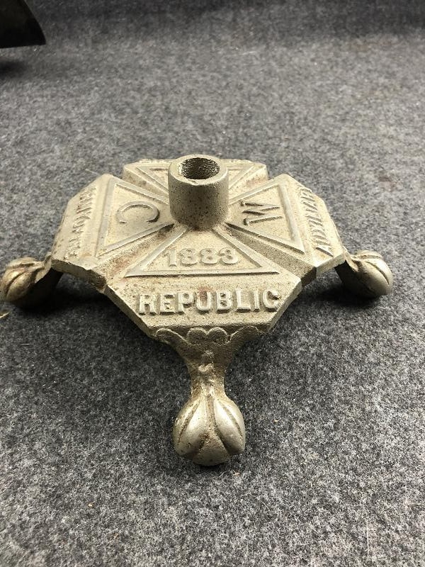 Antique US WRC Women's Relief Group Auxiliary to GAR Iron Flag Pole Holder
