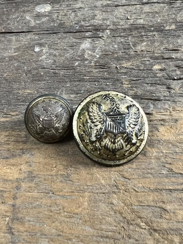 CIVIL WAR US OFFICERS EAGLE COAT AND CUFF BUTTONS RECOVERED AIKEN SC