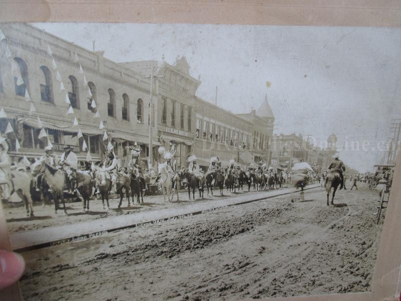 Original Large Albumen Photo Native American Indian Parade ElReno Okla July 4th 1898