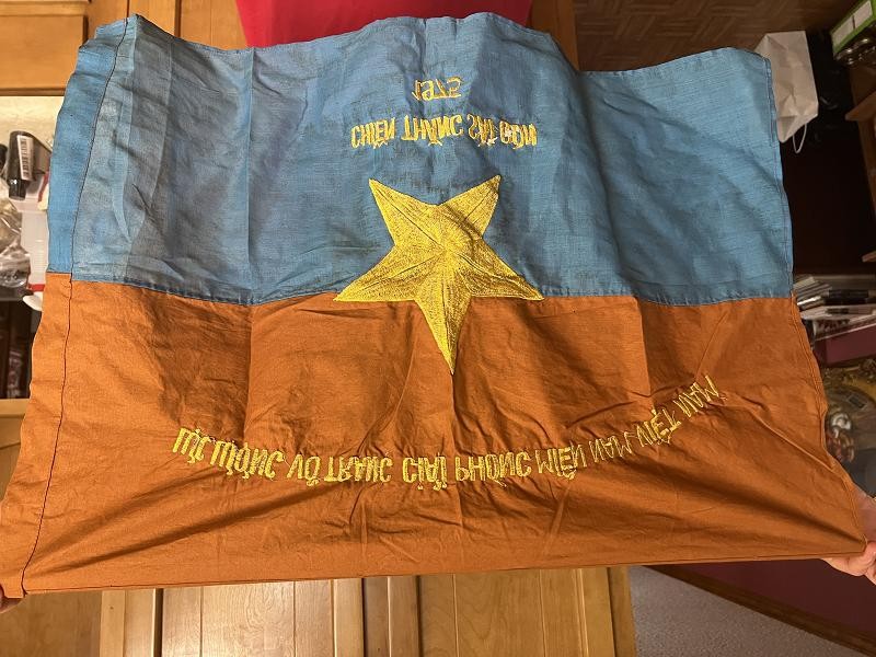 North Viet Cong Vietnam War National Liberation Front Battle Flag Chien Thang 1975