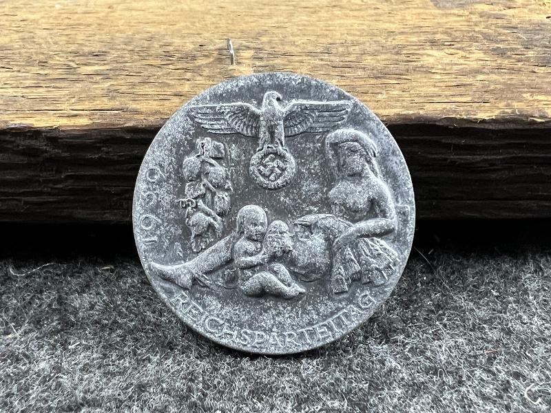 WWII GERMAN 1939 REICHSPARTEITAG TINNIE PIN