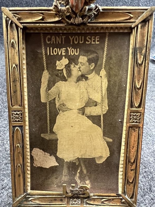 WWI US SWEETHEART EAGLE PICTURE FRAME WITH PHOTO