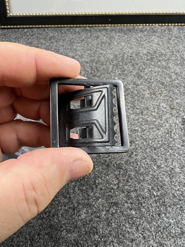 WWII US MARKED BUCKLE AS WORN IN COMBAT