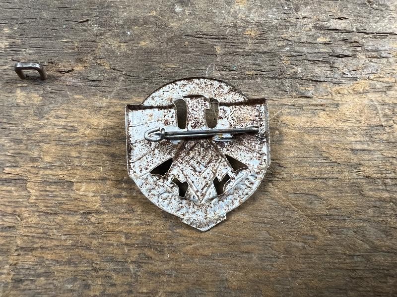 WWII Hitler-Jugend Jugendfest 1936 Tinnie Pin