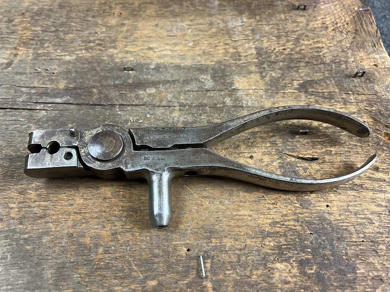 Vintage Ideal Bullet Mold 32 cal Smith and Wesson Single Cavity