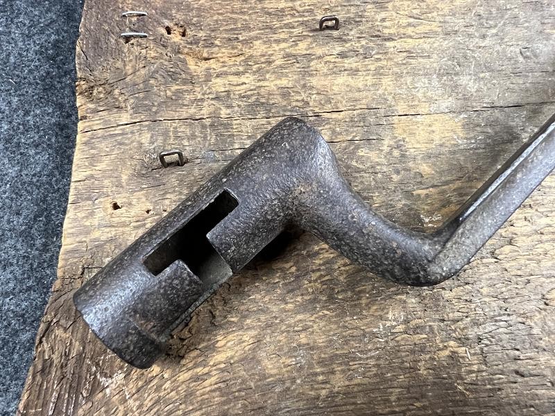 US MODEL 1816 SOCKET BAYONET MARKED US EH