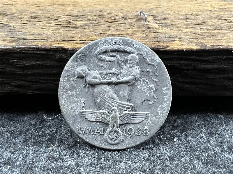 WWII GERMAN 1938 1MAI TINNIE PIN