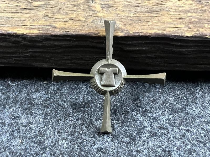 WWII GERMAN TRIER 1933 TINNIE PIN