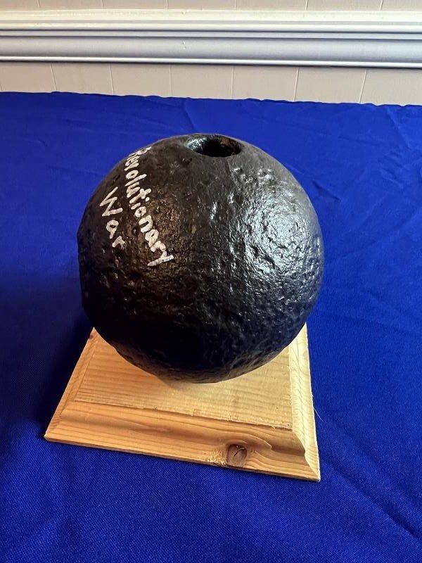 RARE REVOLUTIONARY WAR 12LB ARTILLERY SHELL CANNONBALL