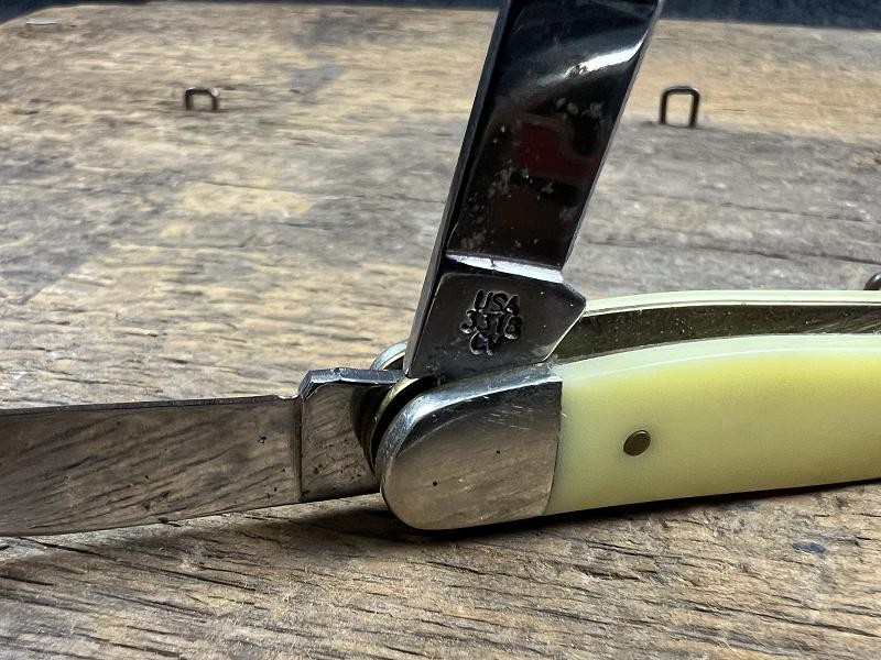Case XX WR Pocket Knife Yellow Synthetic Medium Stockman 3318 CV