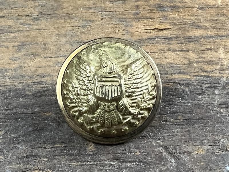CIVIL WAR U.S. EAGLE STAFF OFFICERS COAT BUTTON EXTRA QUALITY BM