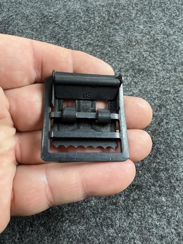 WWII US MARKED BUCKLE AS WORN IN COMBAT