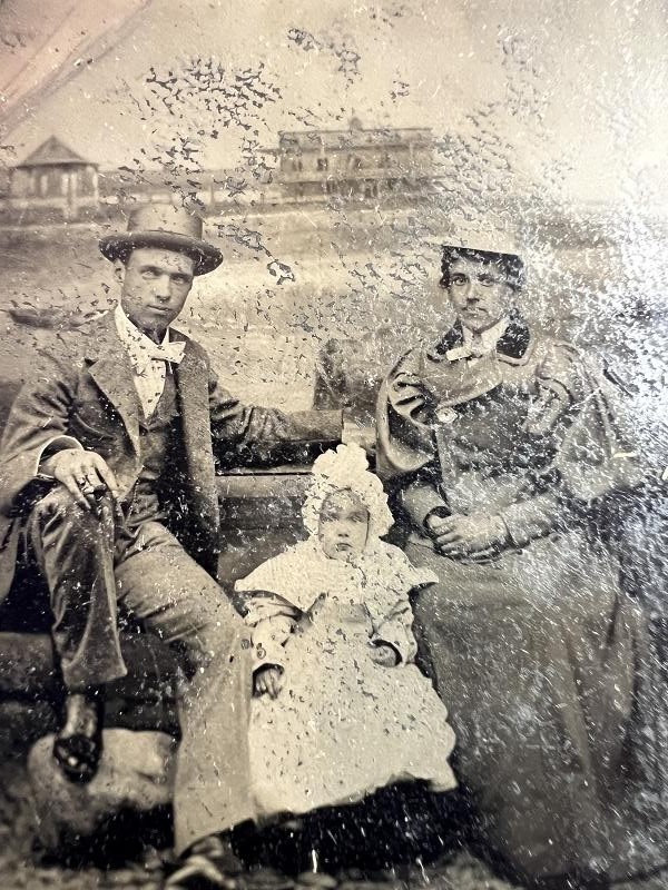 AWESOME 6th PLATE TINTYPE IMAGE PHOTO OF A COUPLE WITH CHILD ALL DRESSED UP