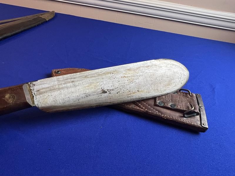 EXCELLENT WW2 USMC MEDIAL CORPS BOLO KNIFE + SCABBARD DATED 1944