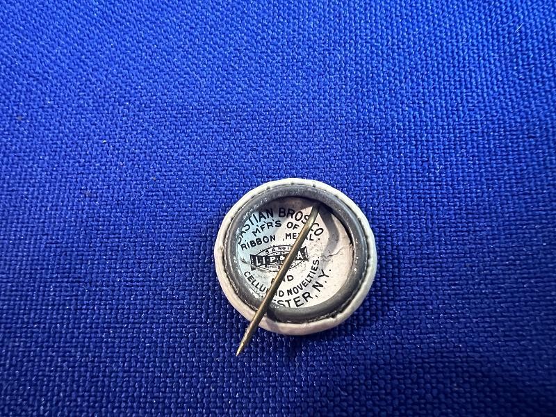HOME FOR CONFEDERATE WOMEN CELLULOID PIN BUTTON