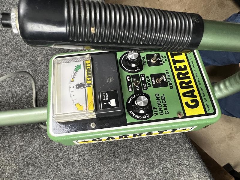 Vitage Garrett Electronics American Hunter Metal Detector- Very Nice Shape