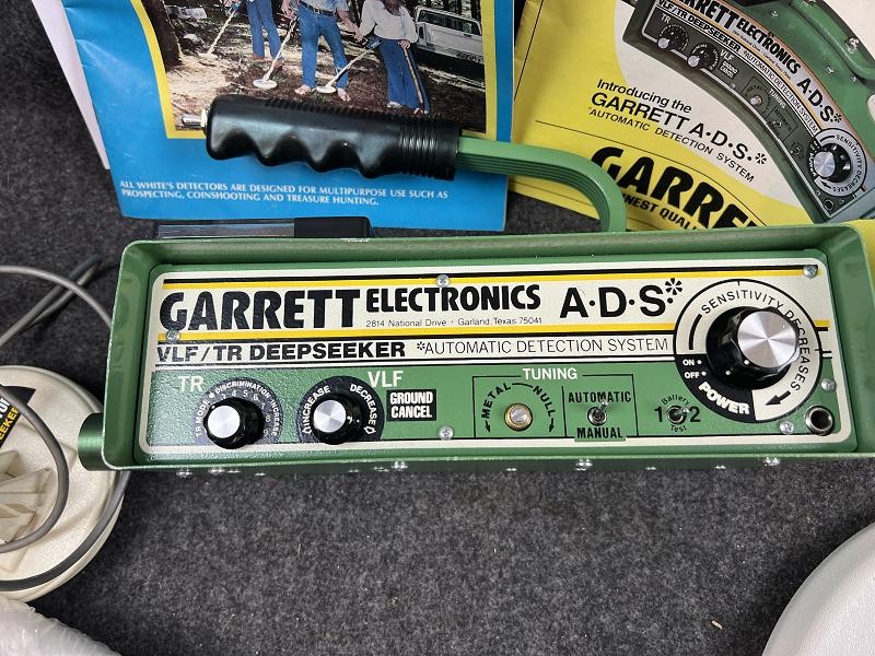 Garrett Electronis ADS VLF/TR Deepseeker Metal Detector- Very Nice Shape