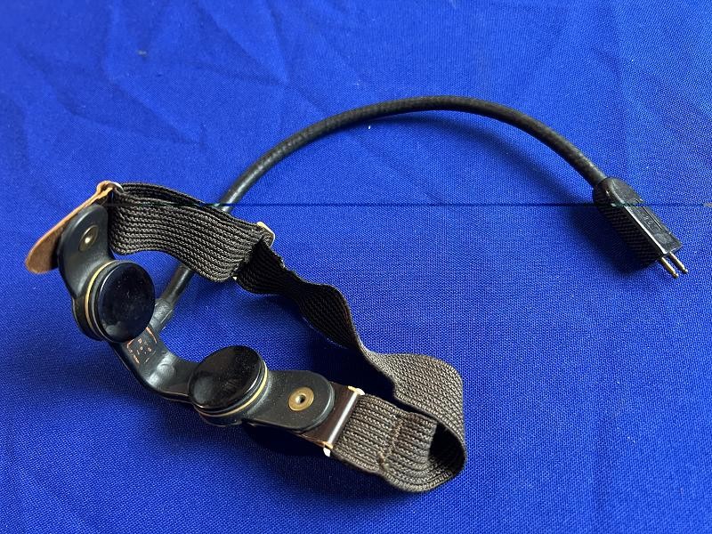 Vintage US Army WW2 Shure Brothers T-30-V PL-291 Throat Microphone