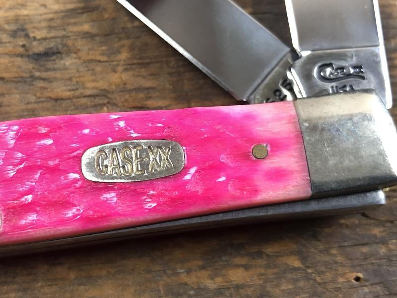 Case XX Pink Salmon Engraved Trapper Pocket Knife Mint Condition 1970s