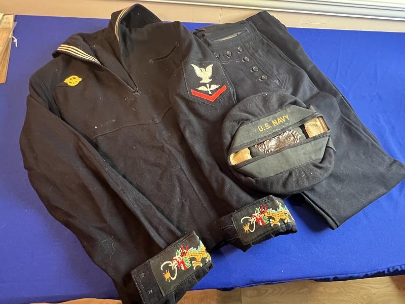 WW2 US NAVY JUMPER WITH PANTS UNIFORM WITH DRAGOON LIBERTY CUFFS