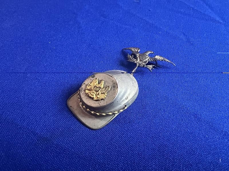 US CIVIL WAR VETERAN GAR REUNION KEPI HAT BADGE WITH EAGLE PIN