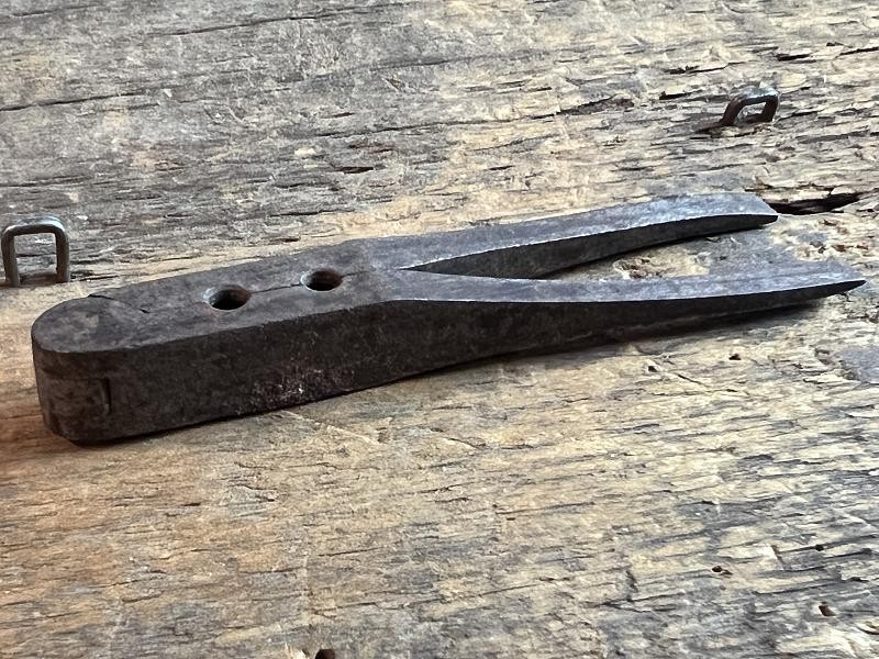 CIVIL WAR ERA 28 CAL BULLET MOLD