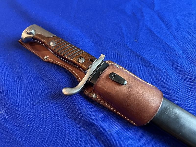 WWI FINE GERMAN S98/05 BUTCHER BAYONET MARKED WKC WITH FROG & SCABBARD