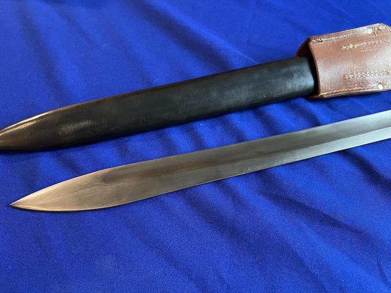 WWI FINE GERMAN S98/05 BUTCHER BAYONET MARKED WKC WITH FROG & SCABBARD