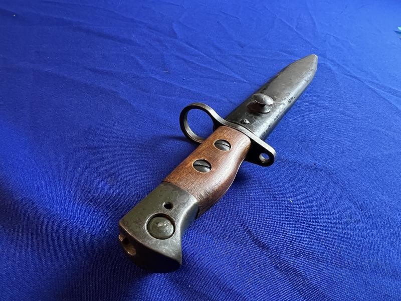 ORIGINAL BRITISH NO.5 MKI JUNGLE CARBINE BAYONET WITH SCABBARD MARKED WSC