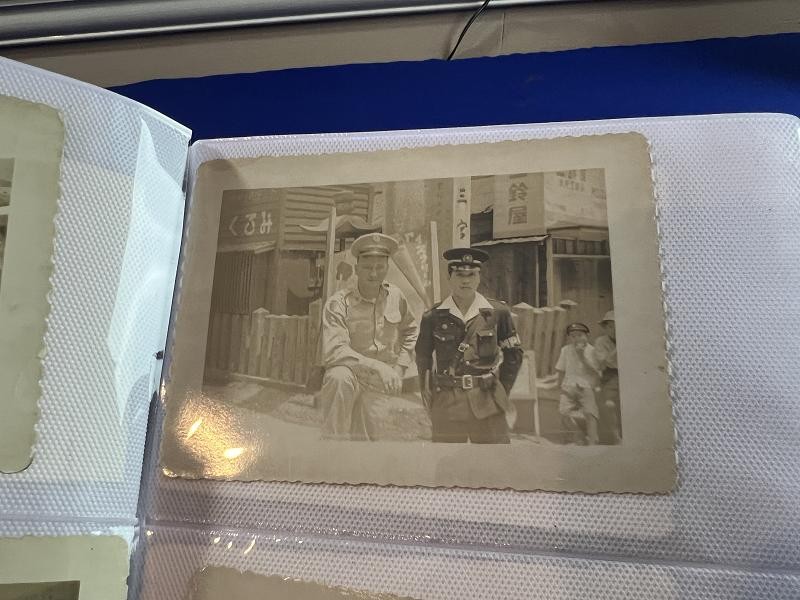 EXCELLENT US WWII & KOREAN WAR ALBUM OF 200 PHOTOS