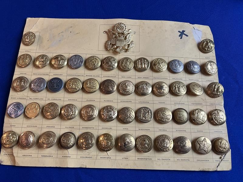 COLLECTION OF ALL USA STATE SEAL COAT BUTTONS AND ARMY NAVY ON ORIGINAL CARD