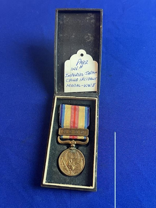 WW2 IMPERIAL JAPANESE CHINA INCIDENT SERVICE MEDAL IN BOX
