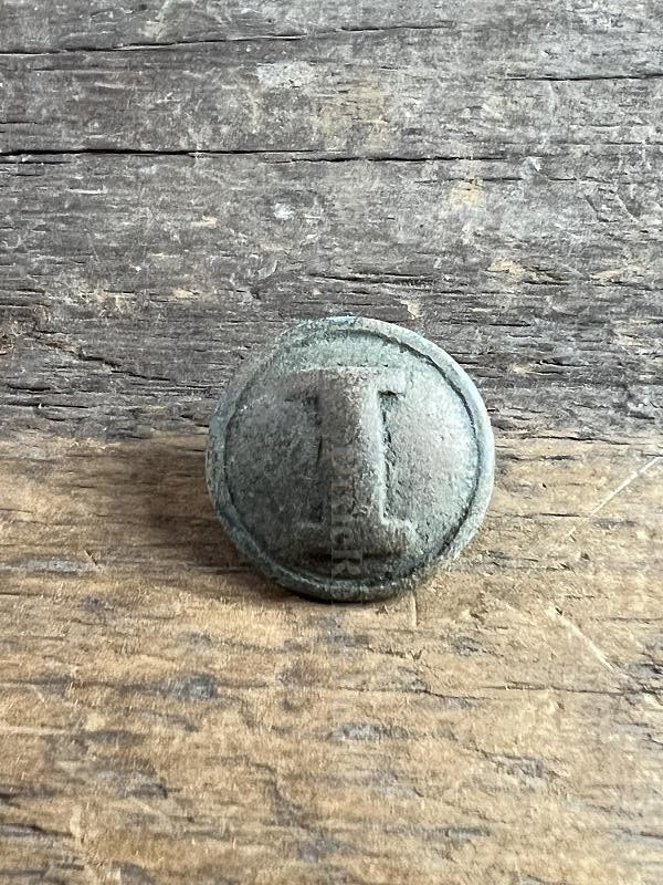DUG CIVIL WAR CONFEDERATE CAST I INFANTRYMAN'S COAT BUTTON VICKSBURG MS