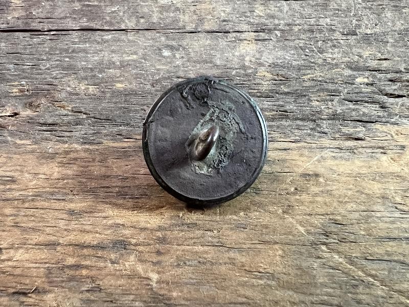 DUG CIVIL WAR MASSACHUSETTS STATE STAFF COAT BUTTON 23MM