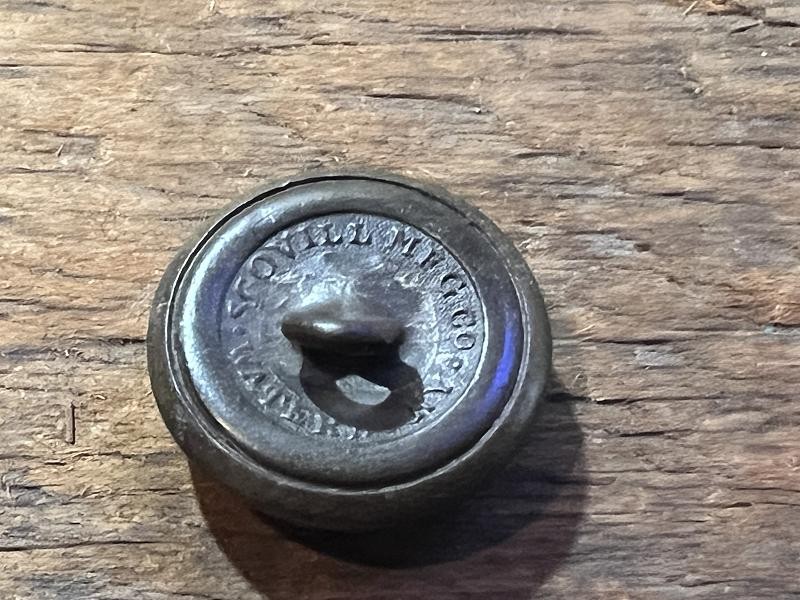 DUG CIVIL WAR US EAGLE COAT BUTTON MINTZER BACKMARK
