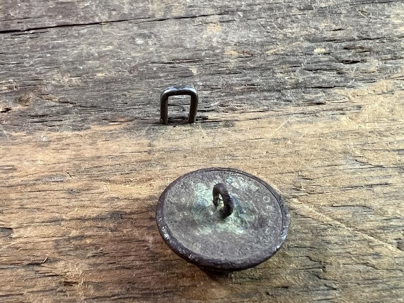 DUG CIVIL WAR RHODE ISLAND STATE STAFF COAT BUTTON 22MM