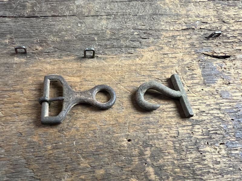DUG ISAACS CAMPBELL CONFEDERATE KNAPSACK BUCKLE & HOOK